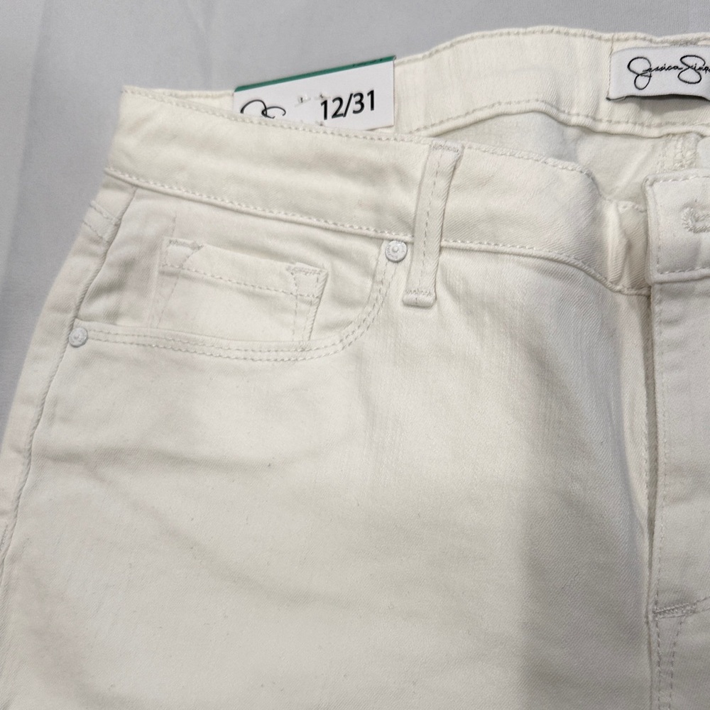 NWT Jessica Simpson Soft Sculpt Rolled Crop Skinny White Jeans—12/31 - Picture 3 of 15
